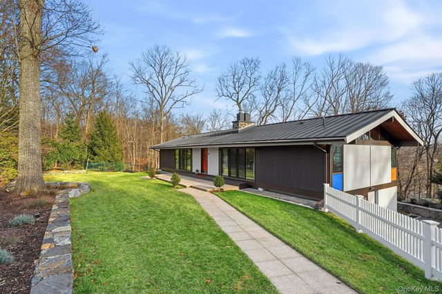 16 Park Hill Terrace, Dobbs Ferry, NY 10522