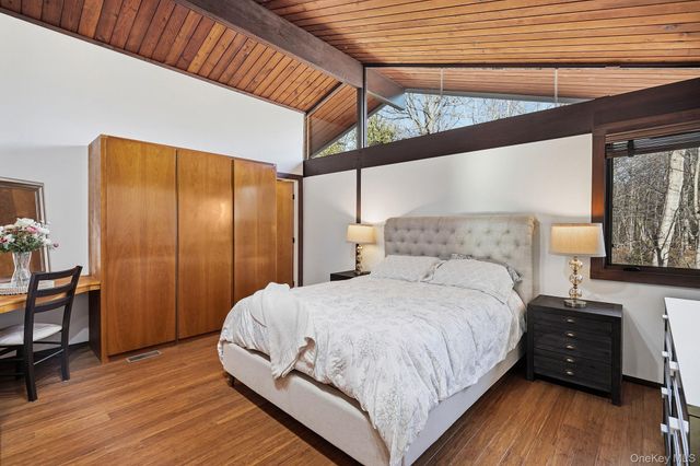 16 Park Hill Terrace, Dobbs Ferry, NY 10522