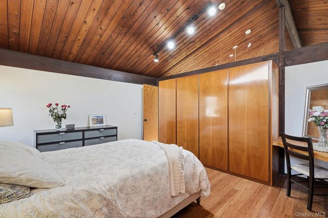 16 Park Hill Terrace, Dobbs Ferry, NY 10522