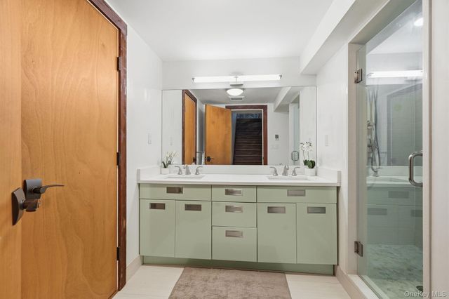 16 Park Hill Terrace, Dobbs Ferry, NY 10522