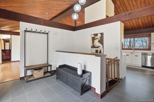 16 Park Hill Terrace, Dobbs Ferry, NY 10522