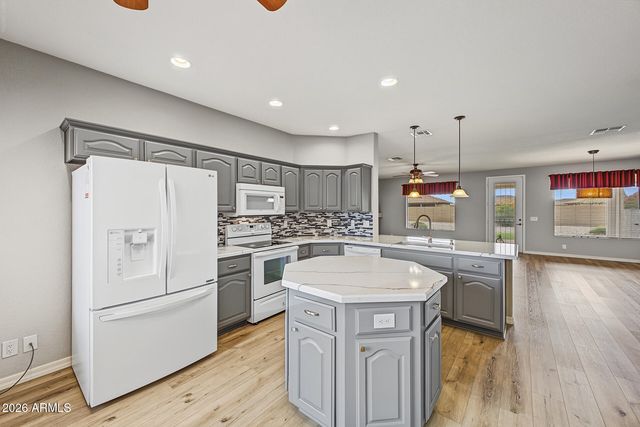 11439 E NELL Avenue, Mesa, AZ 85209