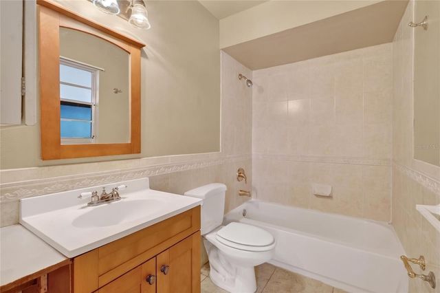 312 LA PAZ DRIVE, Kissimmee, FL 34743