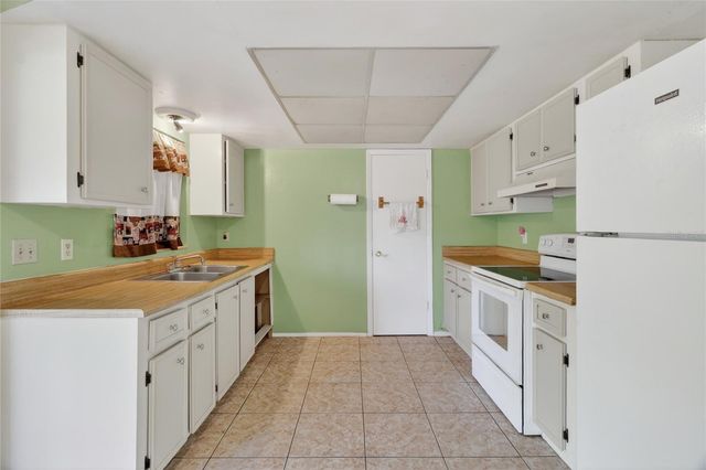 312 LA PAZ DRIVE, Kissimmee, FL 34743