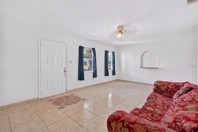 312 LA PAZ DRIVE, Kissimmee, FL 34743