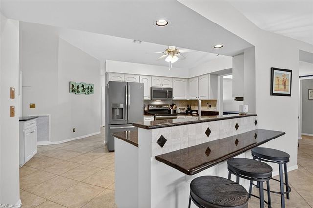 5060 Coldstream LN, Naples, FL 34104