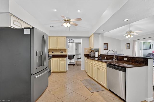 5060 Coldstream LN, Naples, FL 34104