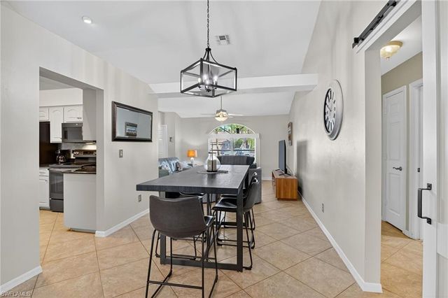 5060 Coldstream LN, Naples, FL 34104