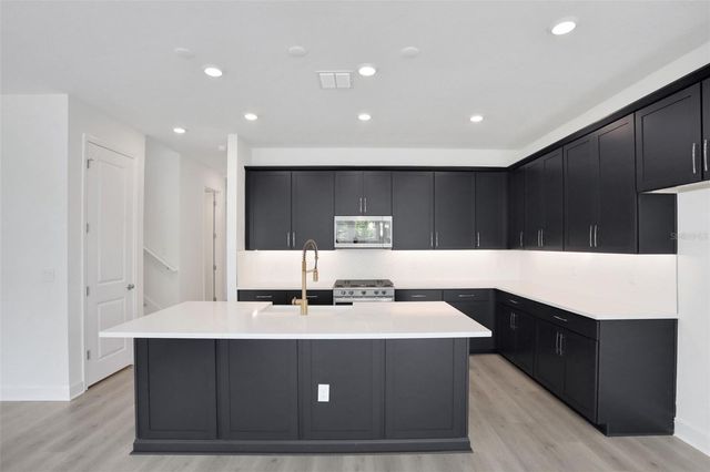 9015 ROTHMAN LANE, Lakewood Ranch, FL 34240