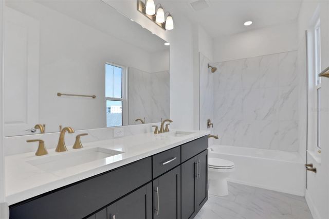 9015 ROTHMAN LANE, Lakewood Ranch, FL 34240