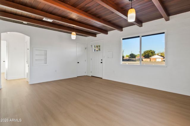 2621 N 14TH Street, Phoenix, AZ 85006