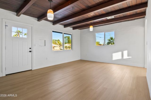2621 N 14TH Street, Phoenix, AZ 85006
