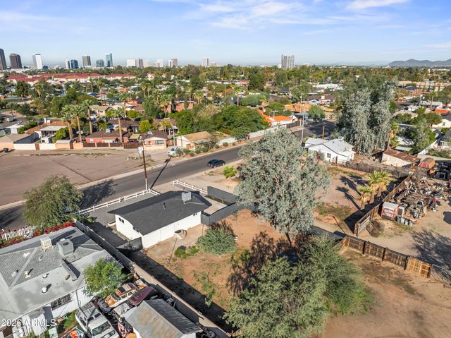 2621 N 14TH Street, Phoenix, AZ 85006