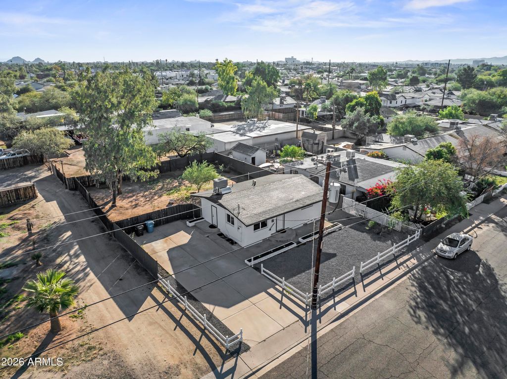 2621 N 14TH Street, Phoenix, AZ 85006 — photo 2