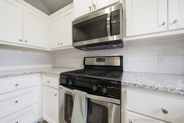 217 E Bryan Avenue, Sapulpa, OK 74066