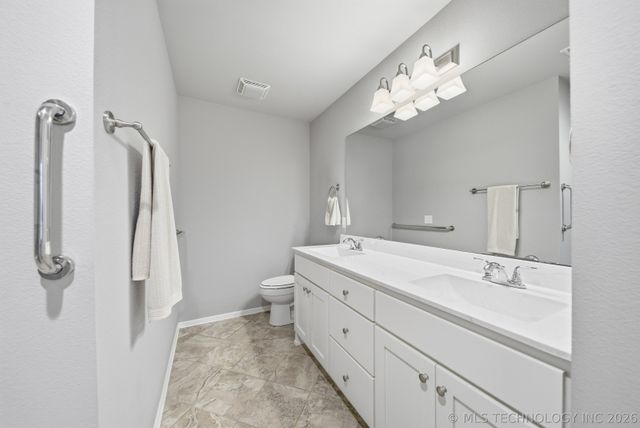 217 E Bryan Avenue, Sapulpa, OK 74066