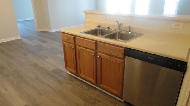 955 Mistflower Lane, Florence, KY 41042