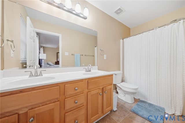 3207 Friars Walk Ln, Glen Allen, VA 23059