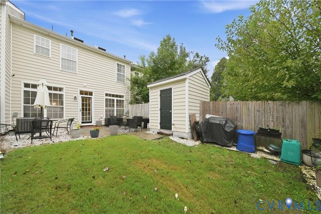 3207 Friars Walk Ln, Glen Allen, VA 23059