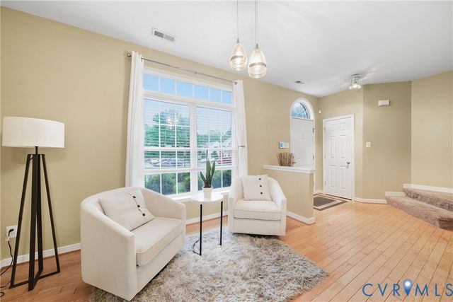 3207 Friars Walk Ln, Glen Allen, VA 23059