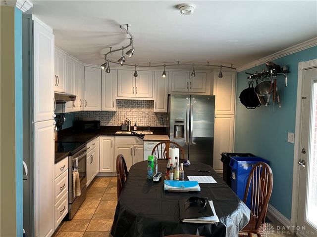 7711 Rothfield Drive, Huber Heights, OH 45424