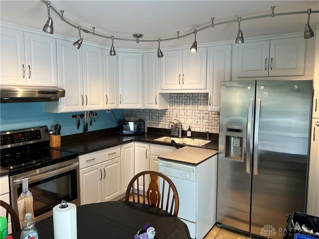 7711 Rothfield Drive, Huber Heights, OH 45424