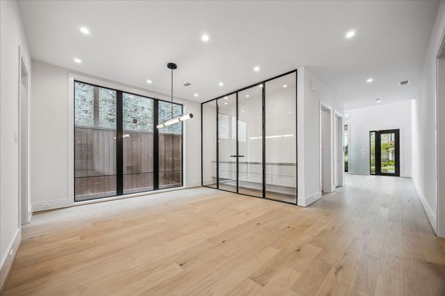 1606 Hazard Street, Houston, TX 77019