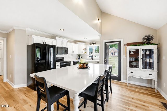 4594 Freedom Drive, Burlington, NC 27215