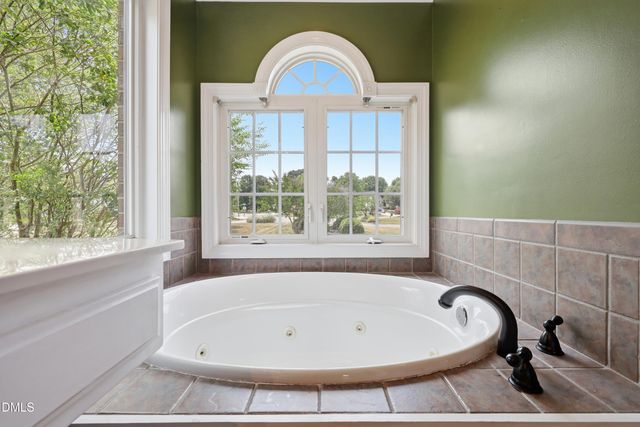 4594 Freedom Drive, Burlington, NC 27215