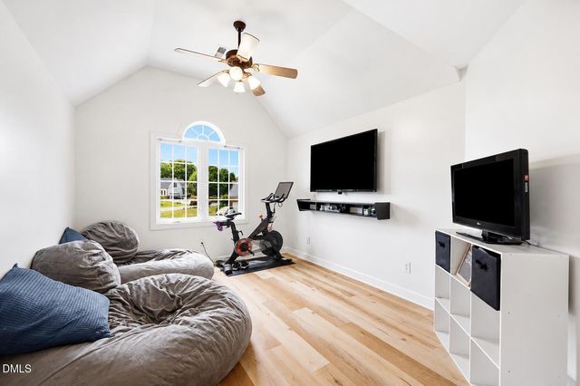 4594 Freedom Drive, Burlington, NC 27215