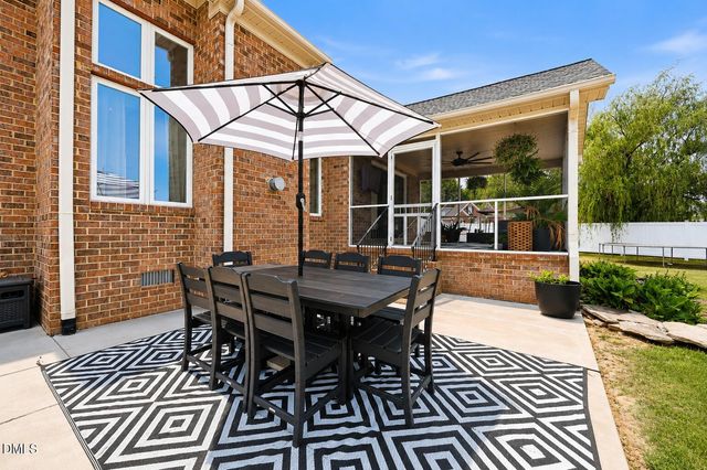 4594 Freedom Drive, Burlington, NC 27215