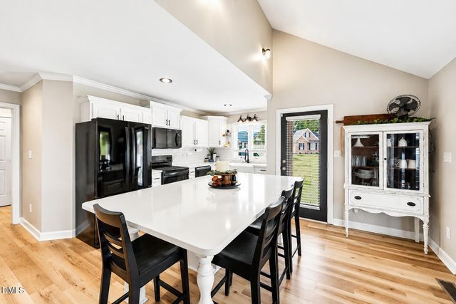 4594 Freedom Drive, Burlington, NC 27215