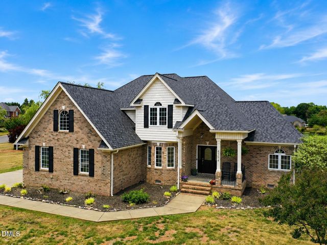4594 Freedom Drive, Burlington, NC 27215