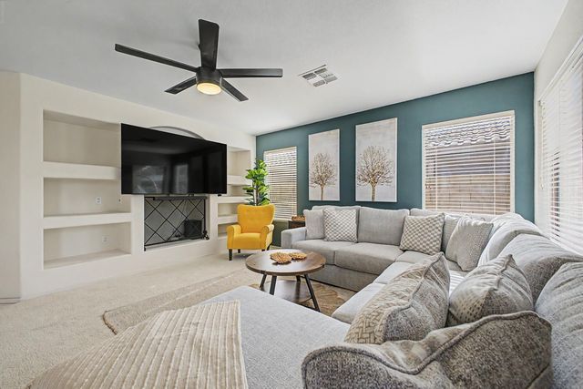 7464 W Potter Drive, Glendale, AZ 85308