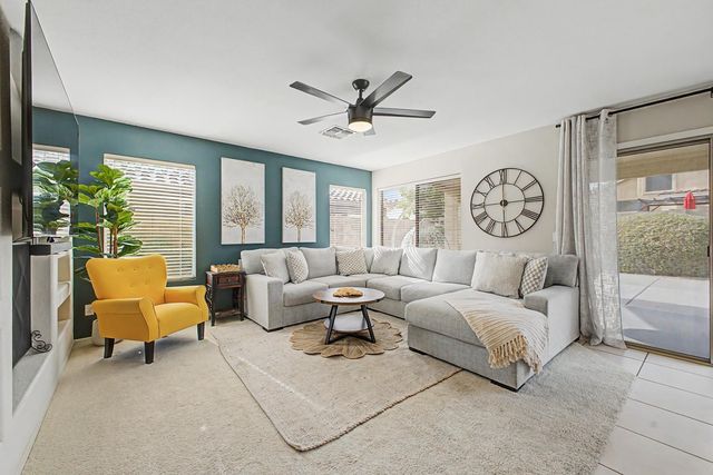 7464 W Potter Drive, Glendale, AZ 85308