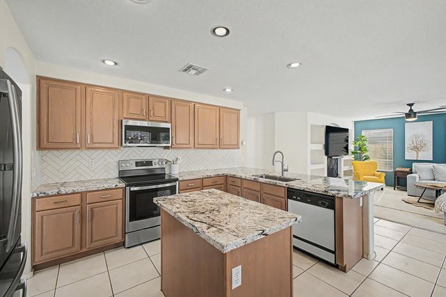 7464 W Potter Drive, Glendale, AZ 85308