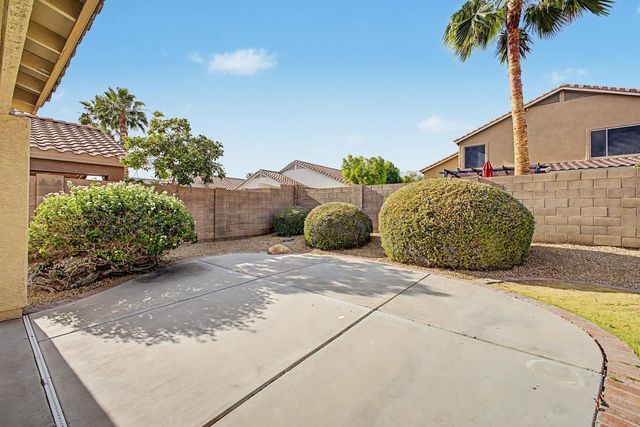 7464 W Potter Drive, Glendale, AZ 85308