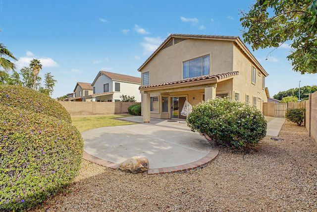 7464 W Potter Drive, Glendale, AZ 85308