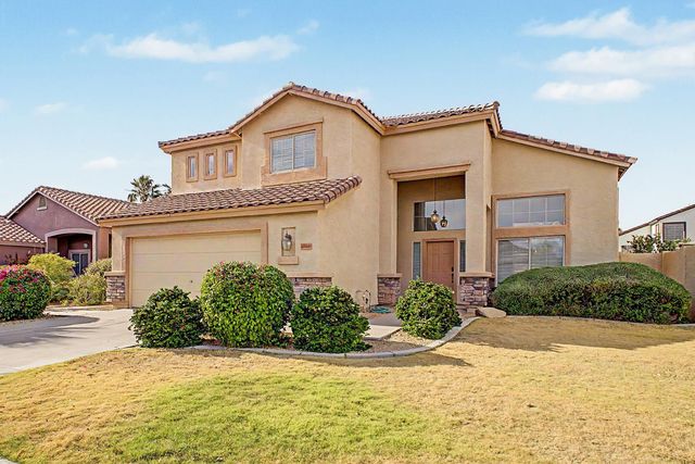 7464 W Potter Drive, Glendale, AZ 85308