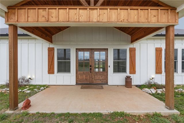 16731 Patton Road, Pea Ridge, AR 72751