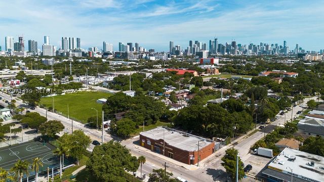 800 NW 36th St, Miami, FL 33127