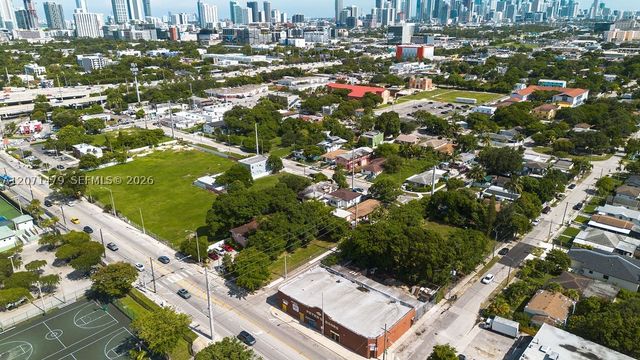 800 NW 36th St, Miami, FL 33127
