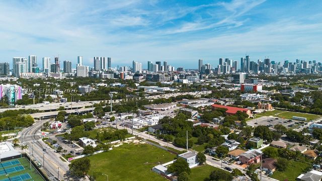 800 NW 36th St, Miami, FL 33127