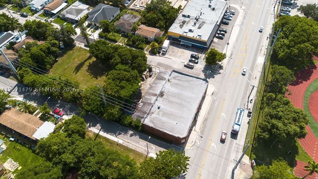 800 NW 36th St, Miami, FL 33127
