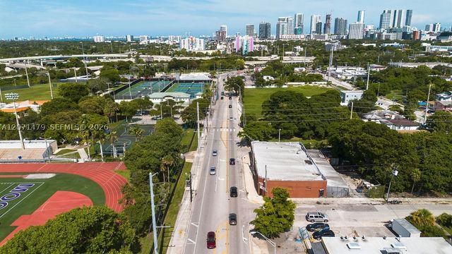 800 NW 36th St, Miami, FL 33127