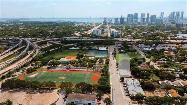 800 NW 36th St, Miami, FL 33127