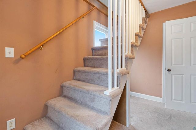 712 Lincoln St, Superior, WI 54880