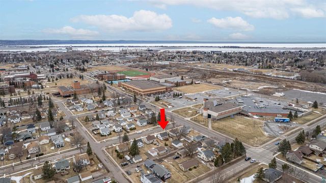 712 Lincoln St, Superior, WI 54880