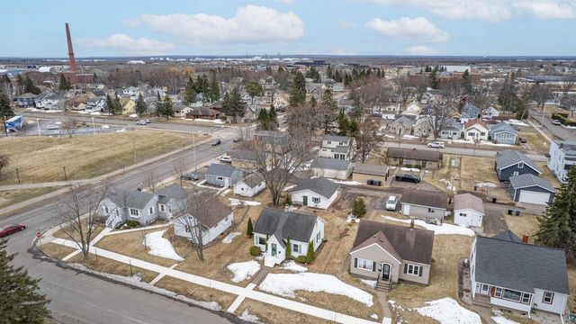 712 Lincoln St, Superior, WI 54880