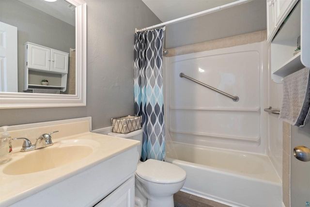 712 Lincoln St, Superior, WI 54880